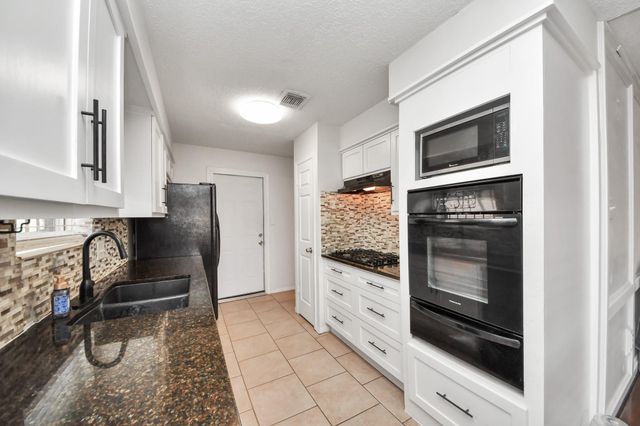 1415 Parry Sound, Pasadena, TX 77504