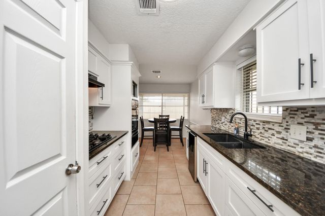 1415 Parry Sound, Pasadena, TX 77504