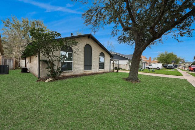 1415 Parry Sound, Pasadena, TX 77504
