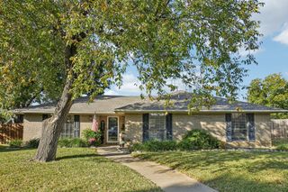951 Crestwood Circle, Flower Mound, TX 75028