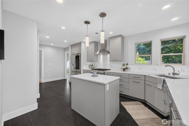 104 Morey Avenue, Bellingham, WA 98225