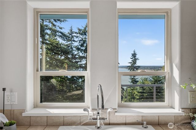 104 Morey Avenue, Bellingham, WA 98225