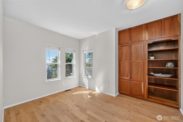 104 Morey Avenue, Bellingham, WA 98225