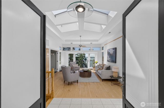 104 Morey Avenue, Bellingham, WA 98225