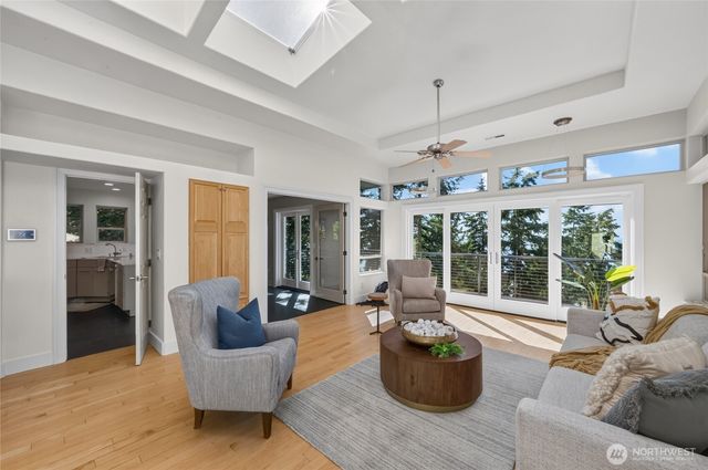 104 Morey Avenue, Bellingham, WA 98225