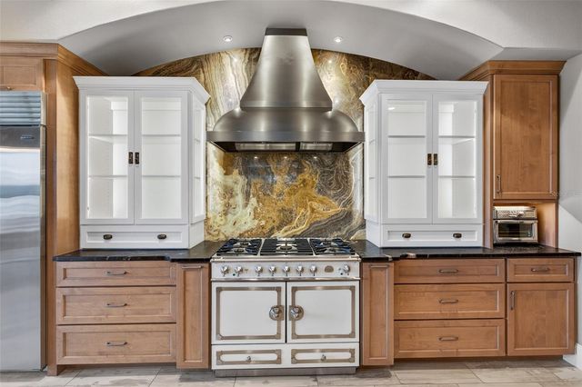 27 LAS PALMAS WAY, Palm Coast, FL 32137