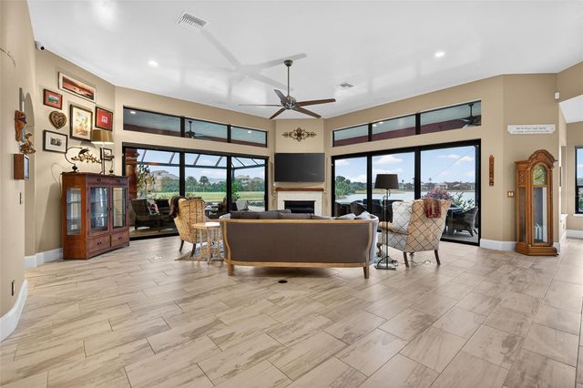 27 LAS PALMAS WAY, Palm Coast, FL 32137