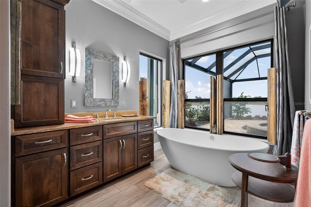 27 LAS PALMAS WAY, Palm Coast, FL 32137