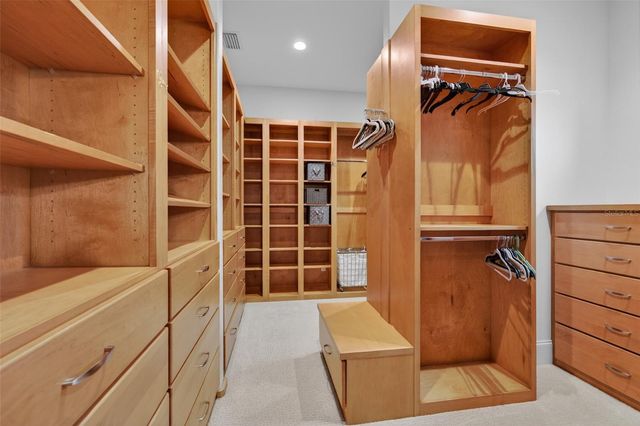 27 LAS PALMAS WAY, Palm Coast, FL 32137