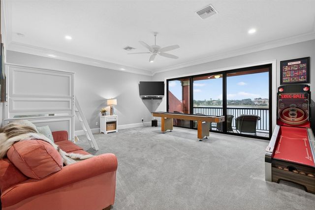 27 LAS PALMAS WAY, Palm Coast, FL 32137