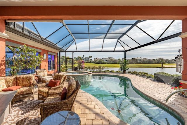 27 LAS PALMAS WAY, Palm Coast, FL 32137