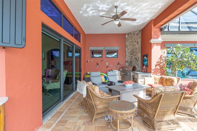 27 LAS PALMAS WAY, Palm Coast, FL 32137