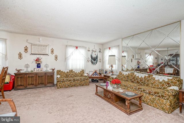 15 MELROSE LN, Willingboro, NJ 08046