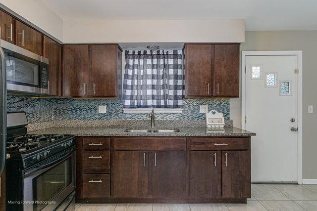 2092 Euclid Court, Richton Park, IL 60471