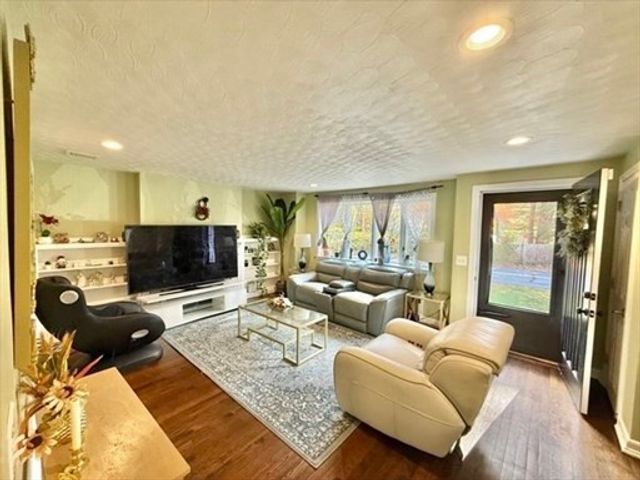 163 Atkinson Ave, Stoughton, MA 02072