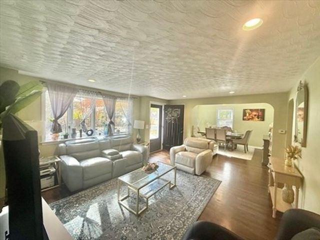 163 Atkinson Ave, Stoughton, MA 02072