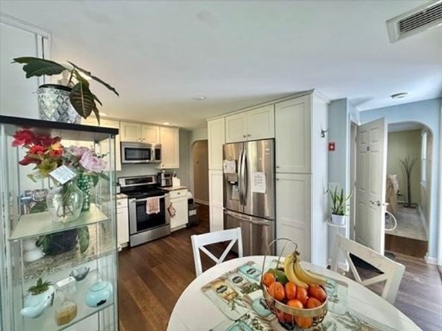 163 Atkinson Ave, Stoughton, MA 02072