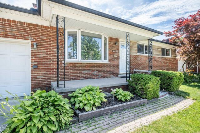 26704 Potomac Court, Center Line, MI 48015