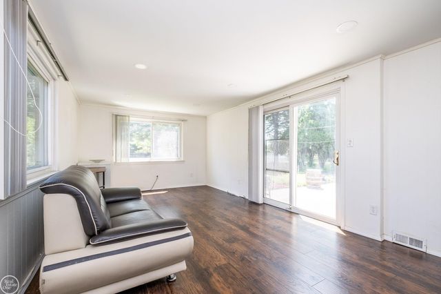 26704 Potomac Court, Center Line, MI 48015