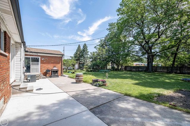 26704 Potomac Court, Center Line, MI 48015