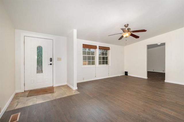 15908 Oakside Drive, Newalla, OK 74857