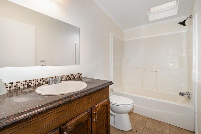 15908 Oakside Drive, Newalla, OK 74857