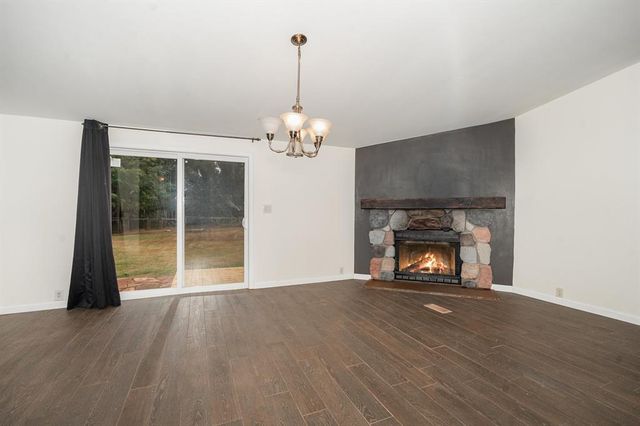 15908 Oakside Drive, Newalla, OK 74857