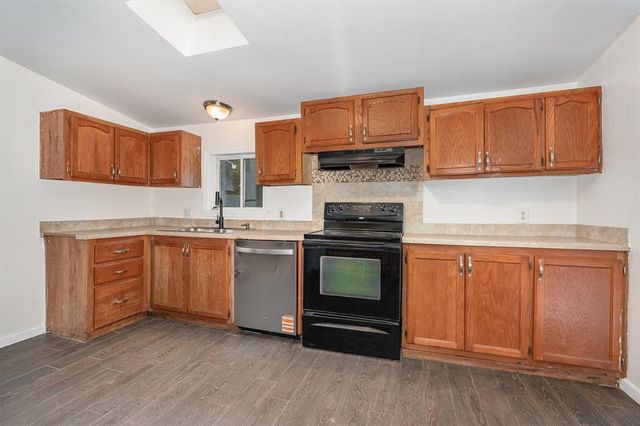 15908 Oakside Drive, Newalla, OK 74857