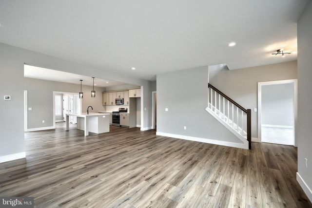 515 ESTATE DR, Mechanicsburg, PA 17055