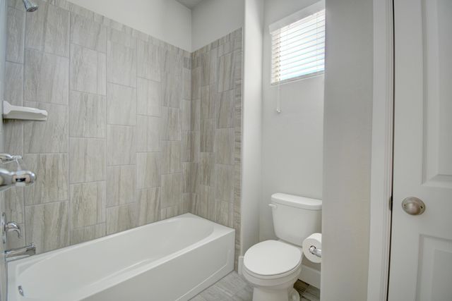 9001 Cambrils Drive NW, Albuquerque, NM 87114