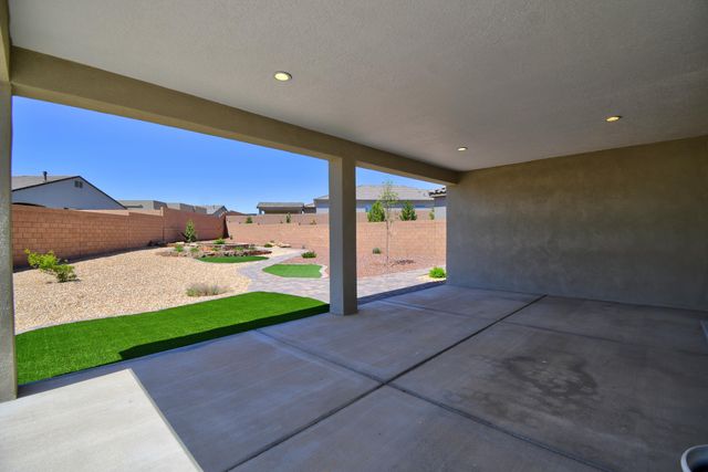 9001 Cambrils Drive NW, Albuquerque, NM 87114