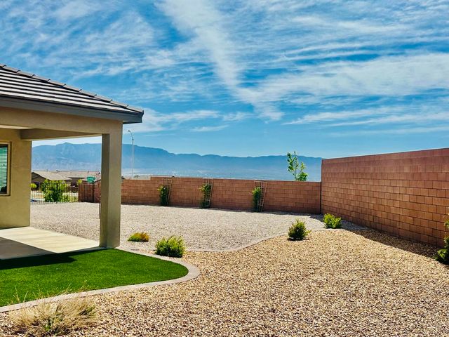 9001 Cambrils Drive NW, Albuquerque, NM 87114
