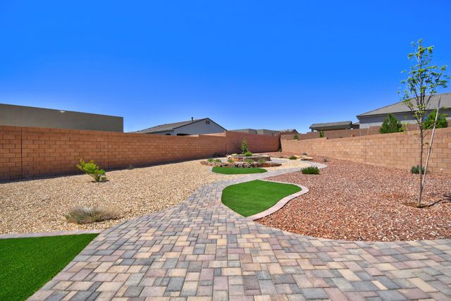 9001 Cambrils Drive NW, Albuquerque, NM 87114