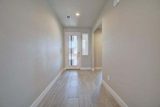 9001 Cambrils Drive NW, Albuquerque, NM 87114