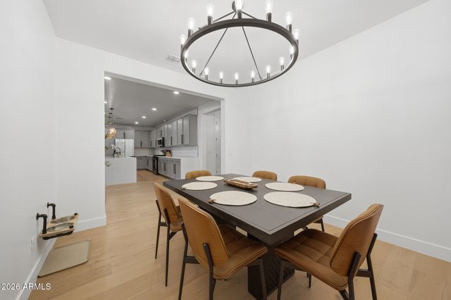 25689 N 140th Lane, Surprise, AZ 85387