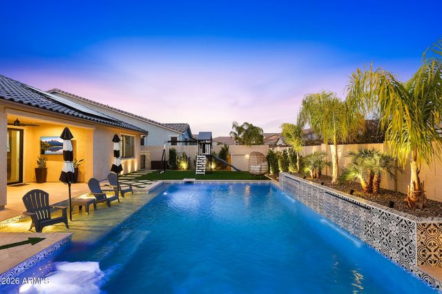 25689 N 140th Lane, Surprise, AZ 85387