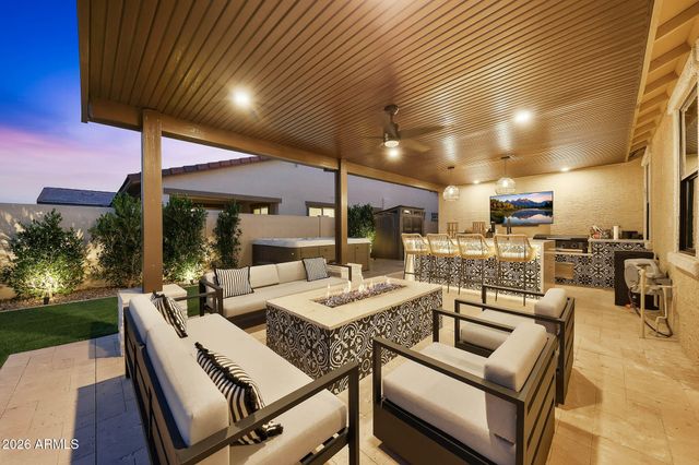 25689 N 140th Lane, Surprise, AZ 85387