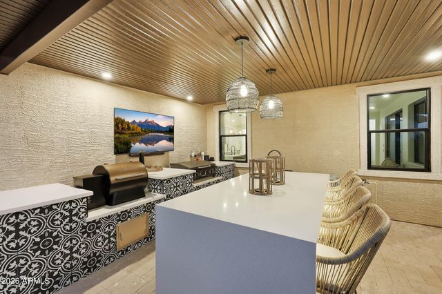 25689 N 140th Lane, Surprise, AZ 85387