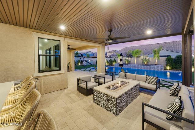 25689 N 140th Lane, Surprise, AZ 85387