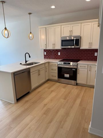1615 Harvest Sunset Avenue, Cumming, IA 50061