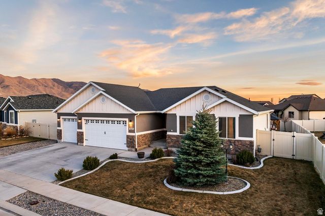 1070 E HUNTER LN, Eagle Mountain, UT 84005