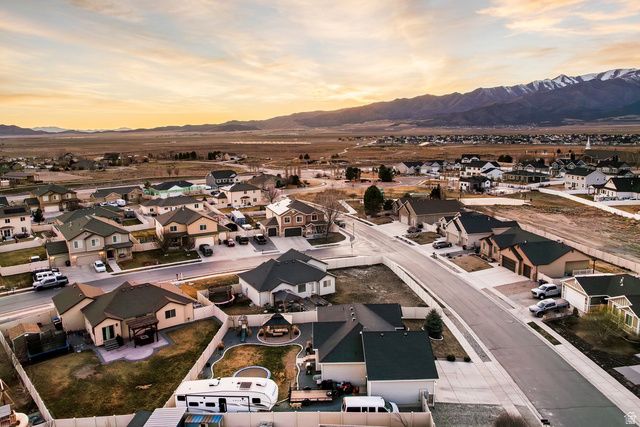 1070 E HUNTER LN, Eagle Mountain, UT 84005