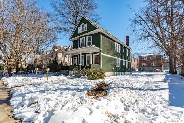 208 Myrtle Avenue, Staten Island, NY 10310