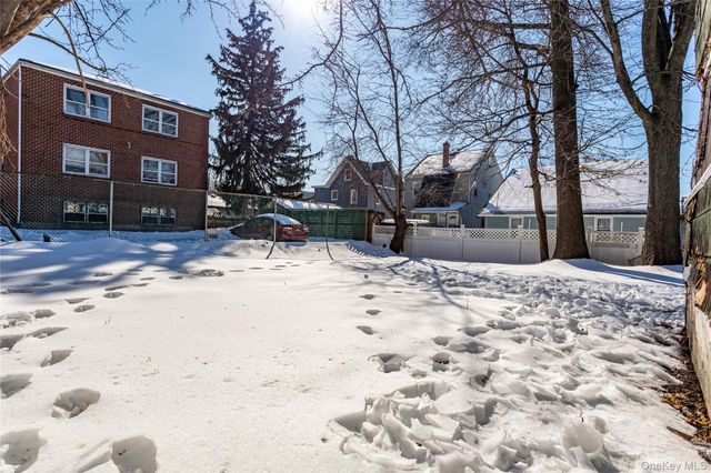 208 Myrtle Avenue, Staten Island, NY 10310