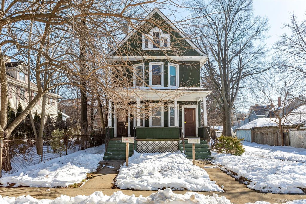 208 Myrtle Avenue, Staten Island, NY 10310