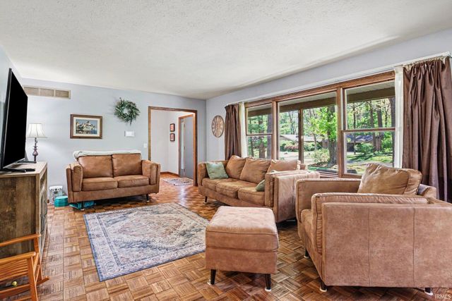 50590 Tecumseh Drive, Granger, IN 46530