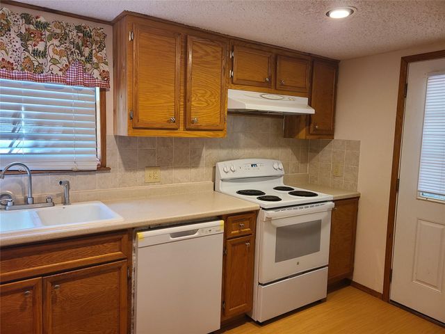 26605 Orchid Court, Huntsville, TX 77320