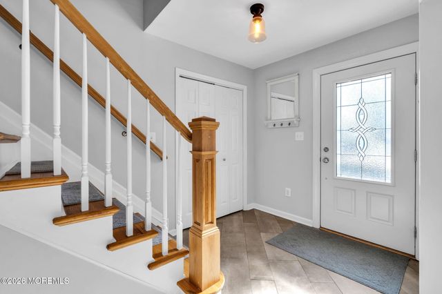 4 Meadowbrook Drive, Howell, NJ 07731