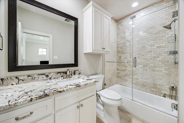 5025 Augusta Street, Houston, TX 77007