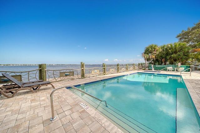 41 SW Seminole Street 205, Stuart, FL 34994